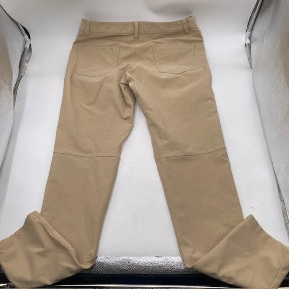Lululemon ABC Pant Classic Warpstreme Chino Mens 32x33 Tan Khaki 5-Pocket Travel